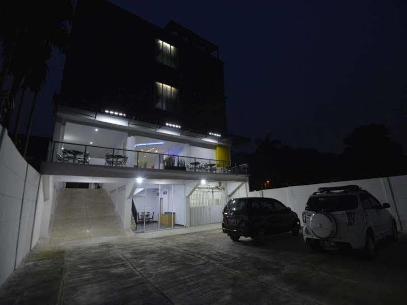 Reddoorz Premium At Hotel T-One Jambi Tanjungjohor Eksteriør bilde